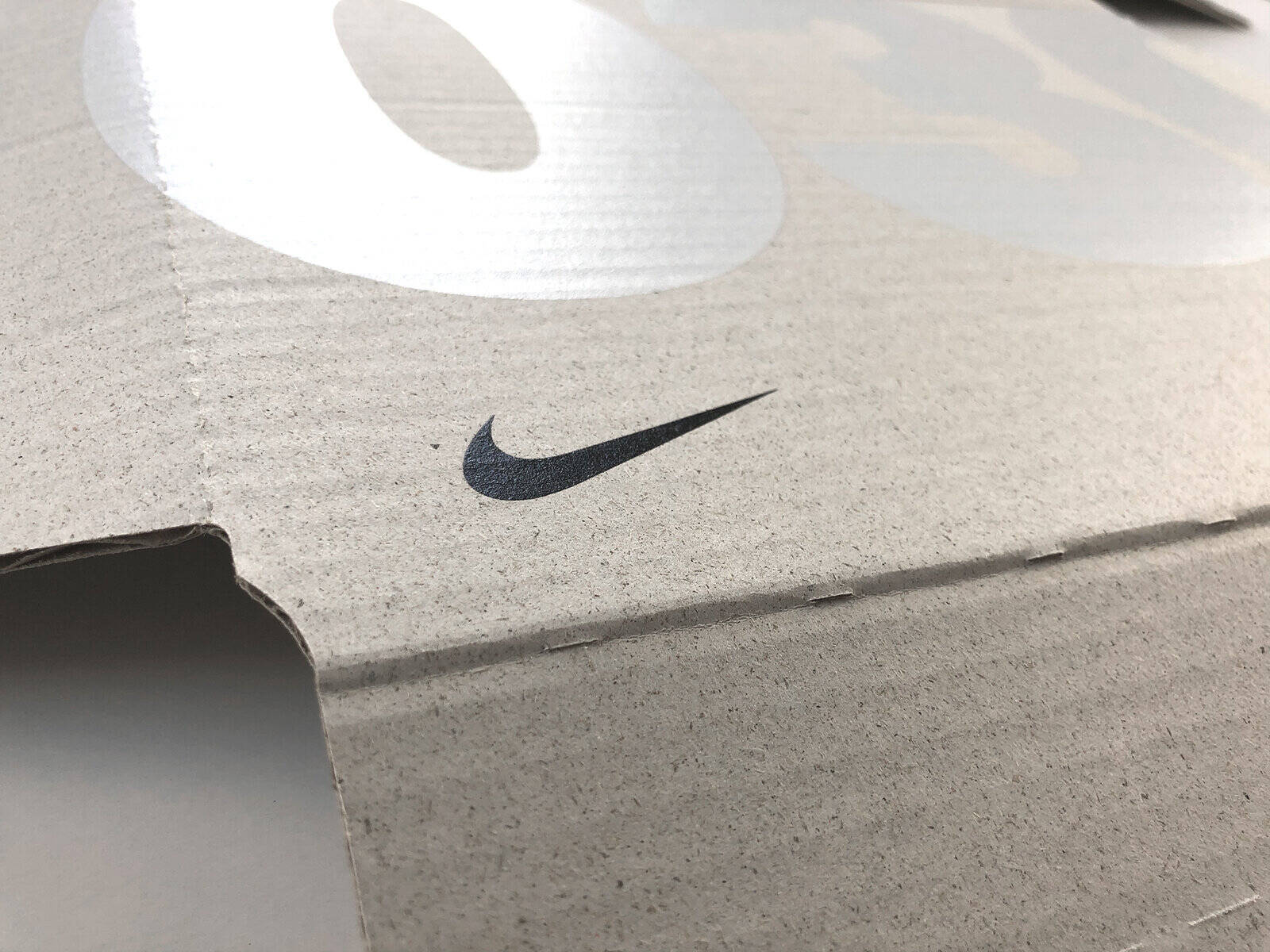 Swoosh, detail